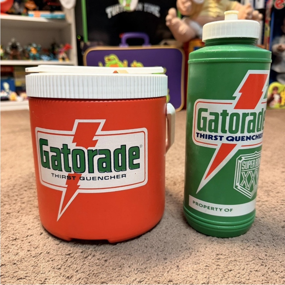 Rare! Vintage Hamilton Skotch Gatorade Cooler With A Vintage Gatorade Bottle
